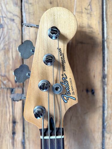 Fender-Precision bass